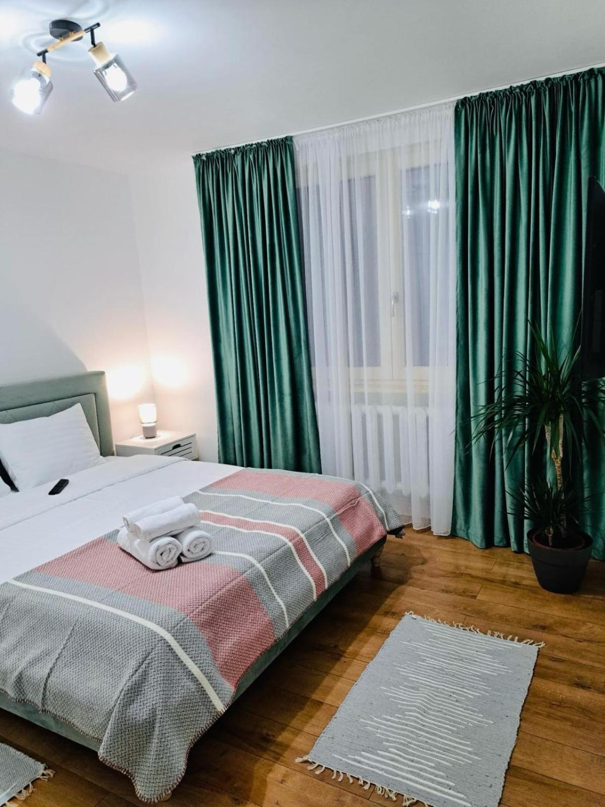 Iris Apartment Piatra Neamt Luaran gambar