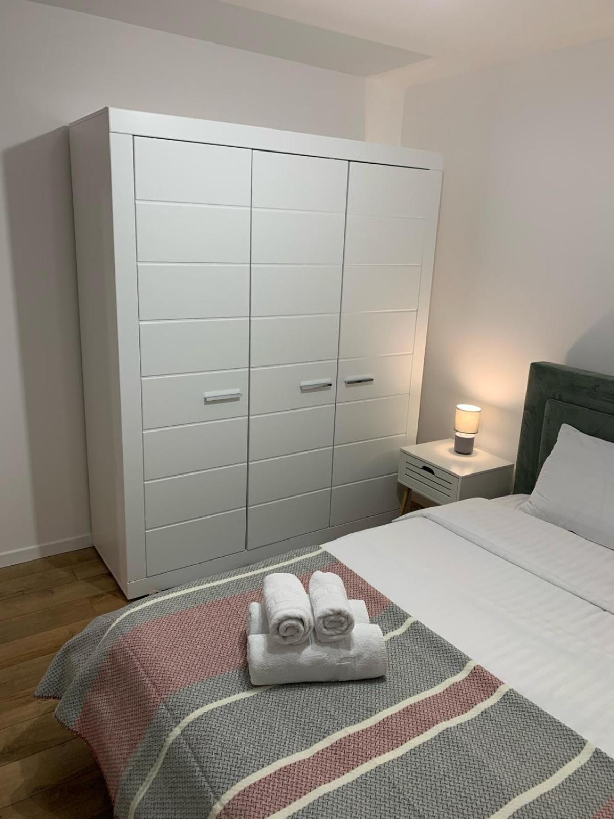 Iris Apartment Piatra Neamt Luaran gambar