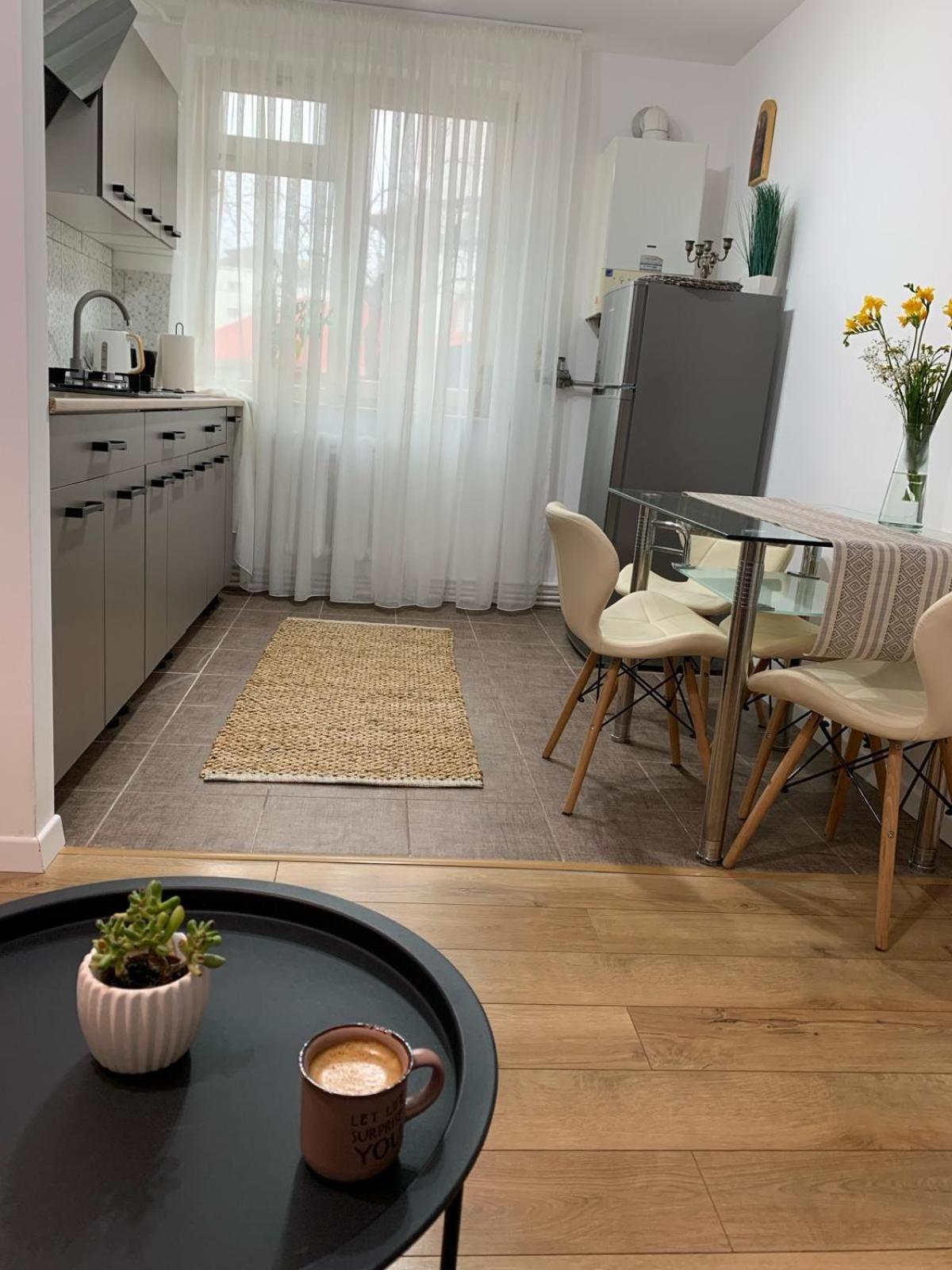 Iris Apartment Piatra Neamt Luaran gambar